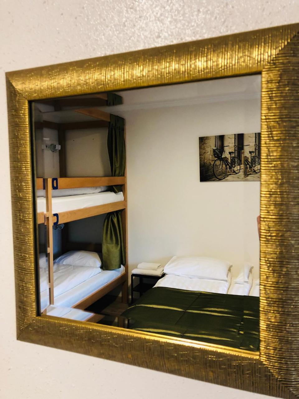 Gogol Mini Hotel Брест Экстерьер фото